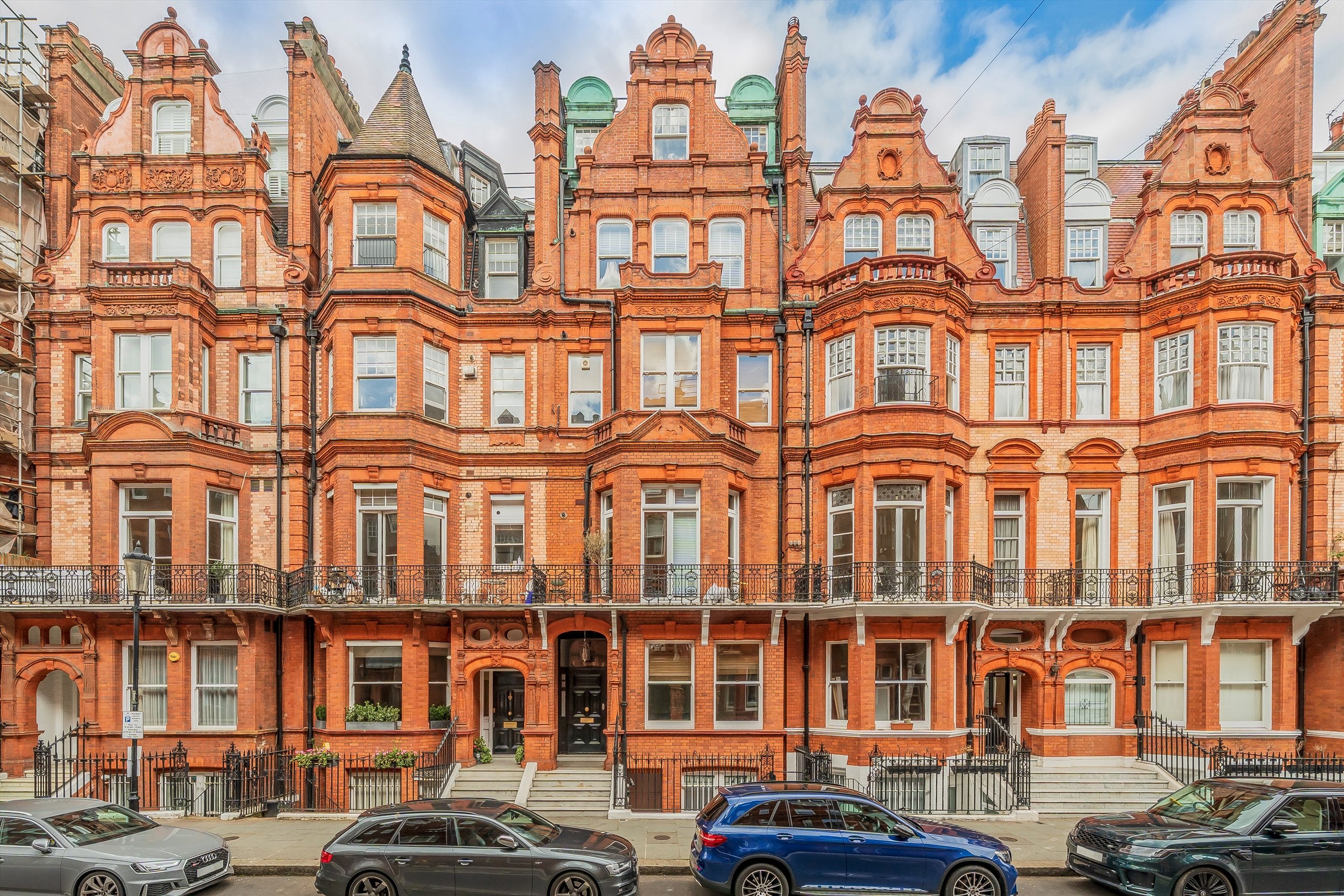 Flat Draycott Place in Greater London
