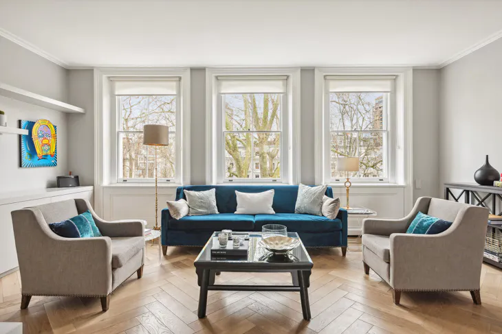 Flat Cornwall Gardens in Greater London