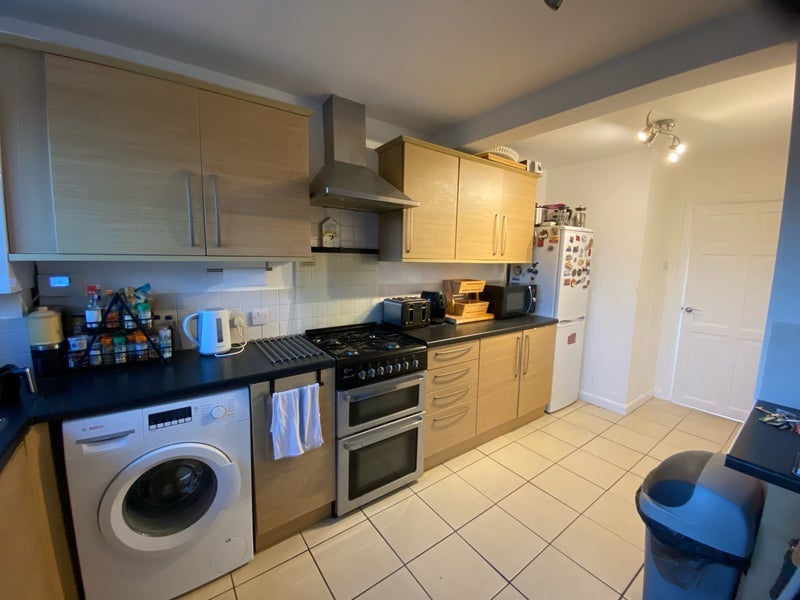 Room Gap Road in Greater London