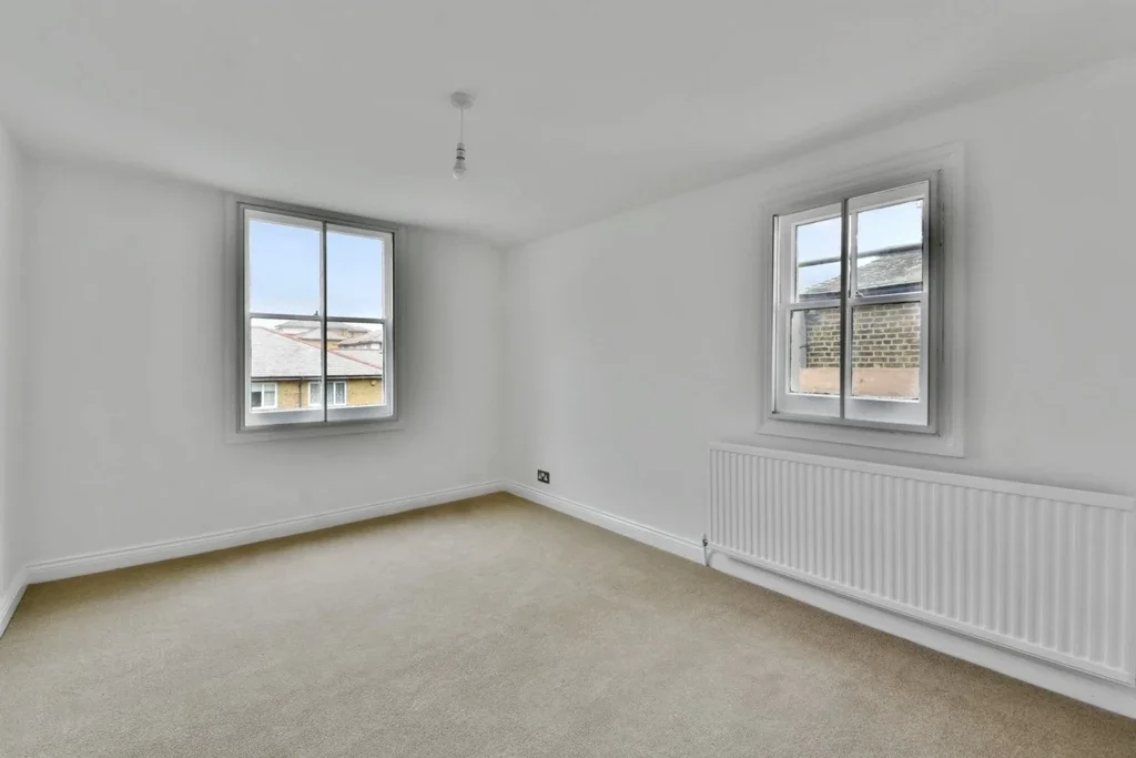Flat Digby Crescent in Greater London
