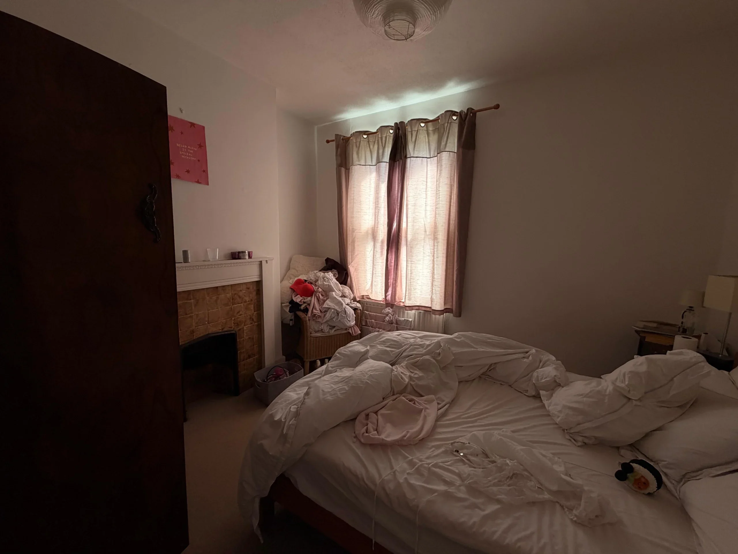 Flat Mannock Road in Greater London