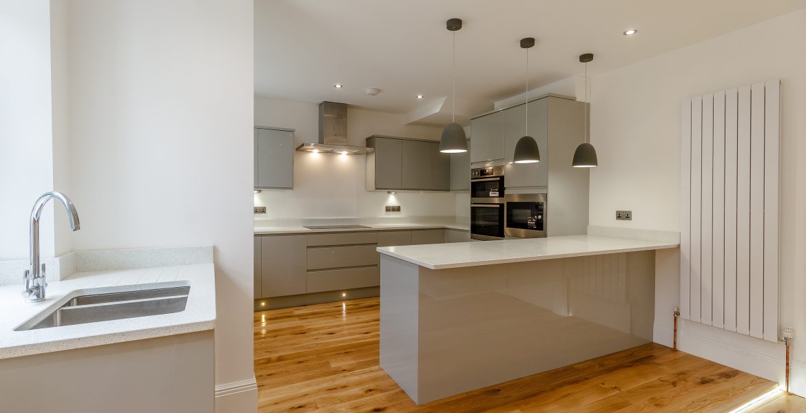 Flat Scarcroft Court in Leeds