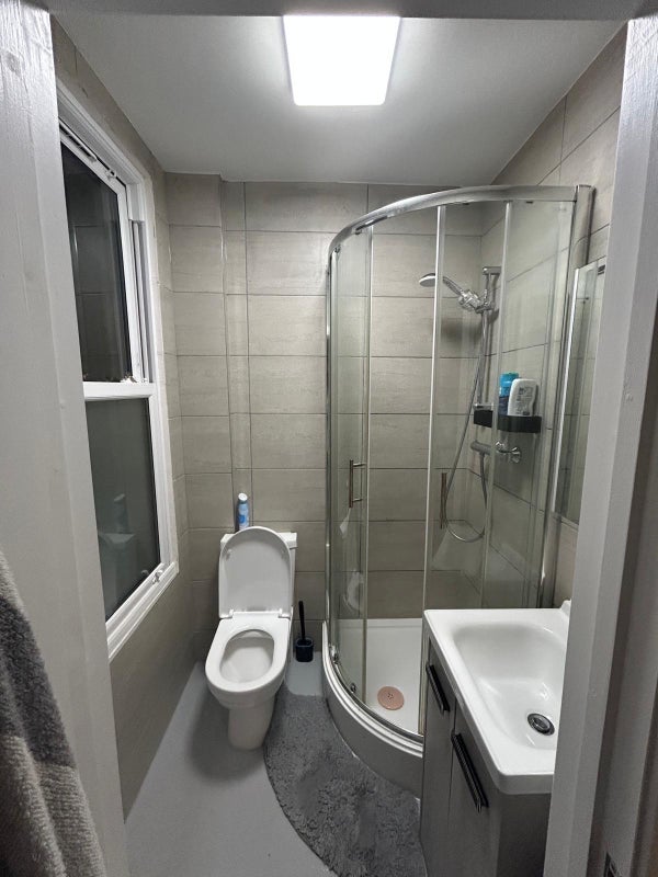 Room Tadmor Street in Greater London