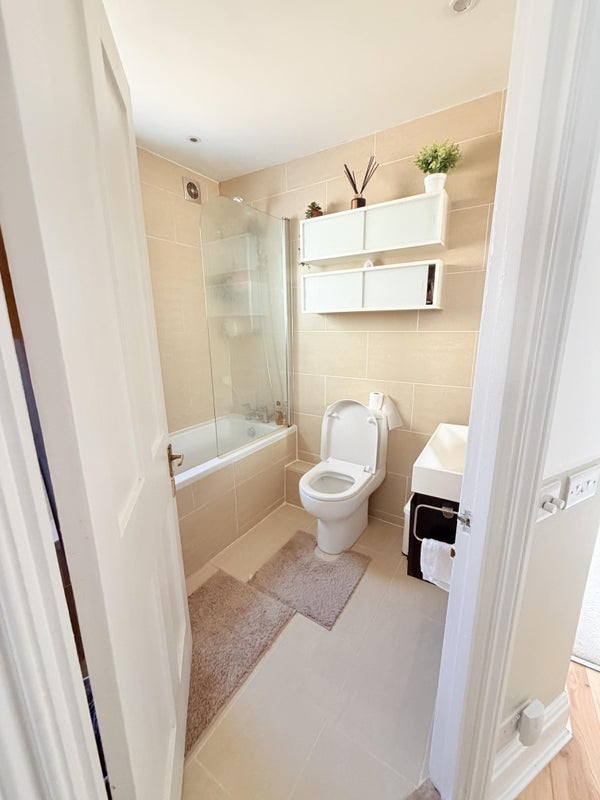 Room Beulah Road in Greater London