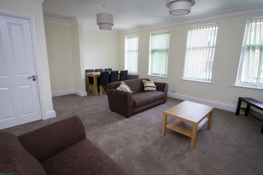 Room Earlsdon Street in Coventry