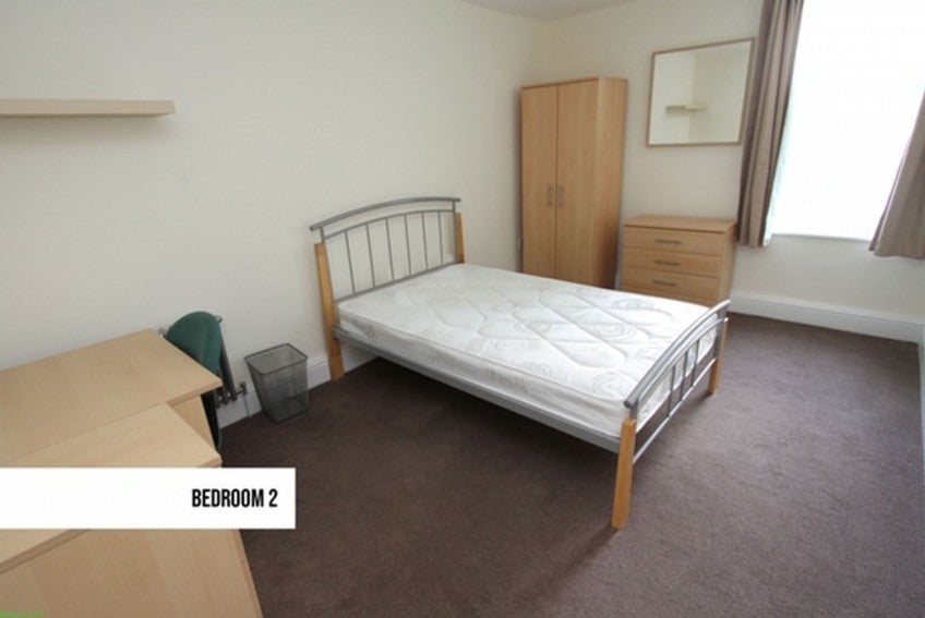 Room Earlsdon Street in Coventry