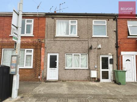 Flat Boulevard Avenue in Grimsby