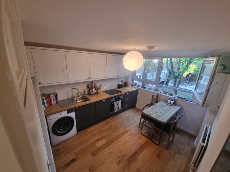 Room Piper Close in Greater London