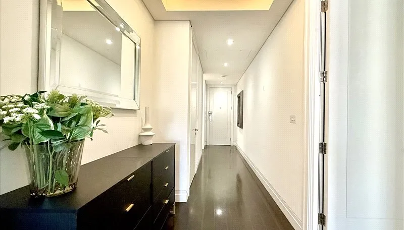 Flat North Audley Street in City of Westminster