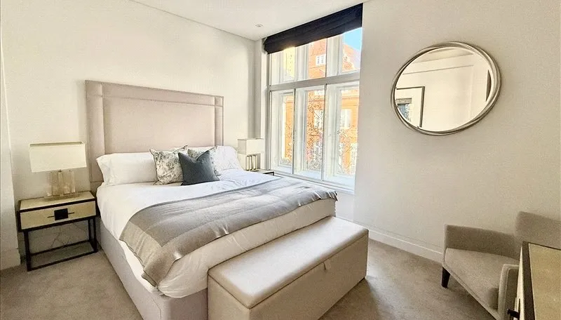 Flat North Audley Street in City of Westminster