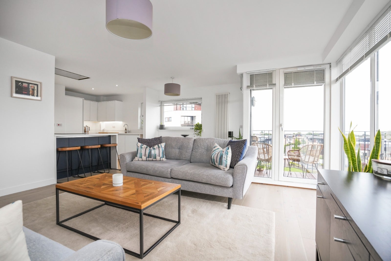 Flat East Pilton Farm Crescent in City of Edinburgh