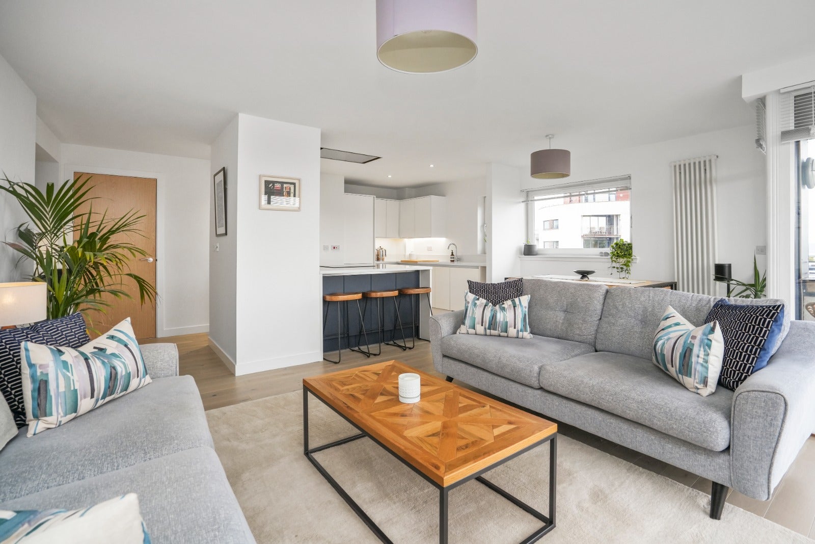 Flat East Pilton Farm Crescent in City of Edinburgh