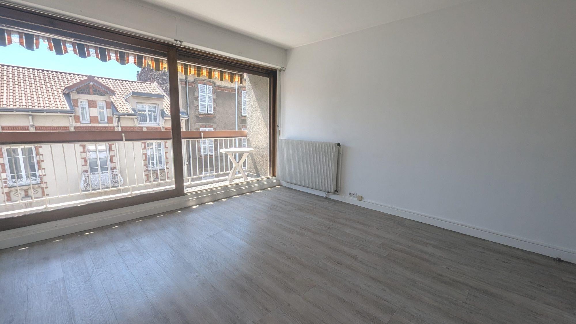 Flat Rue Henri Barbusse in Clermont-Ferrand