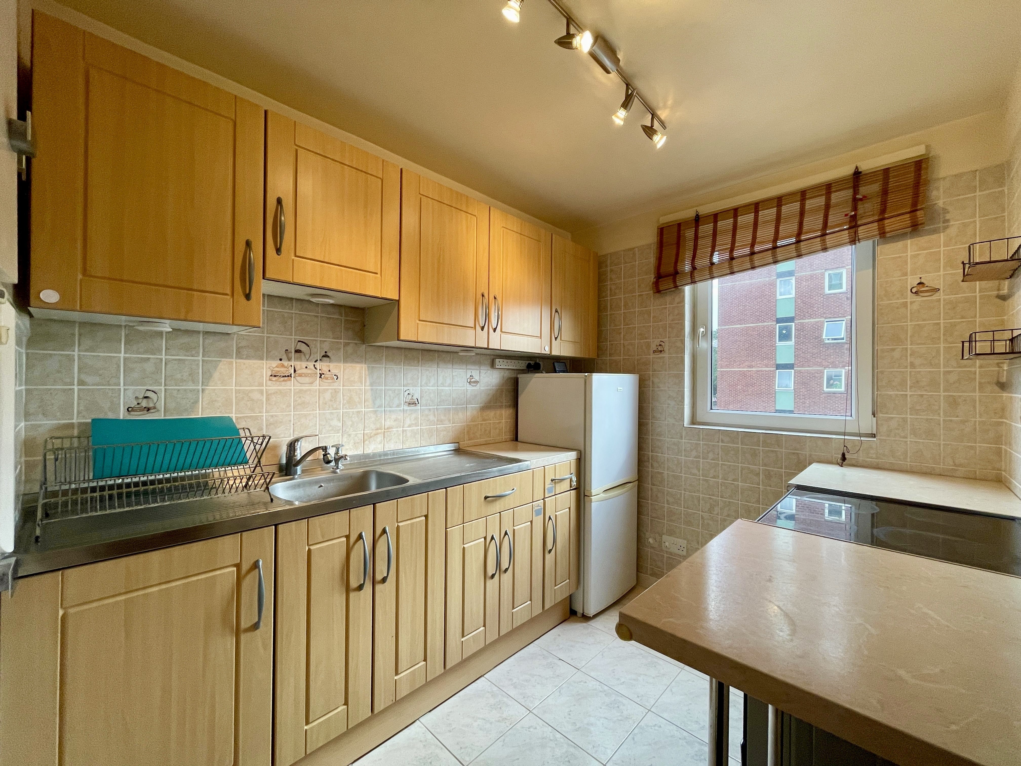 Flat Porchester Mead in Greater London