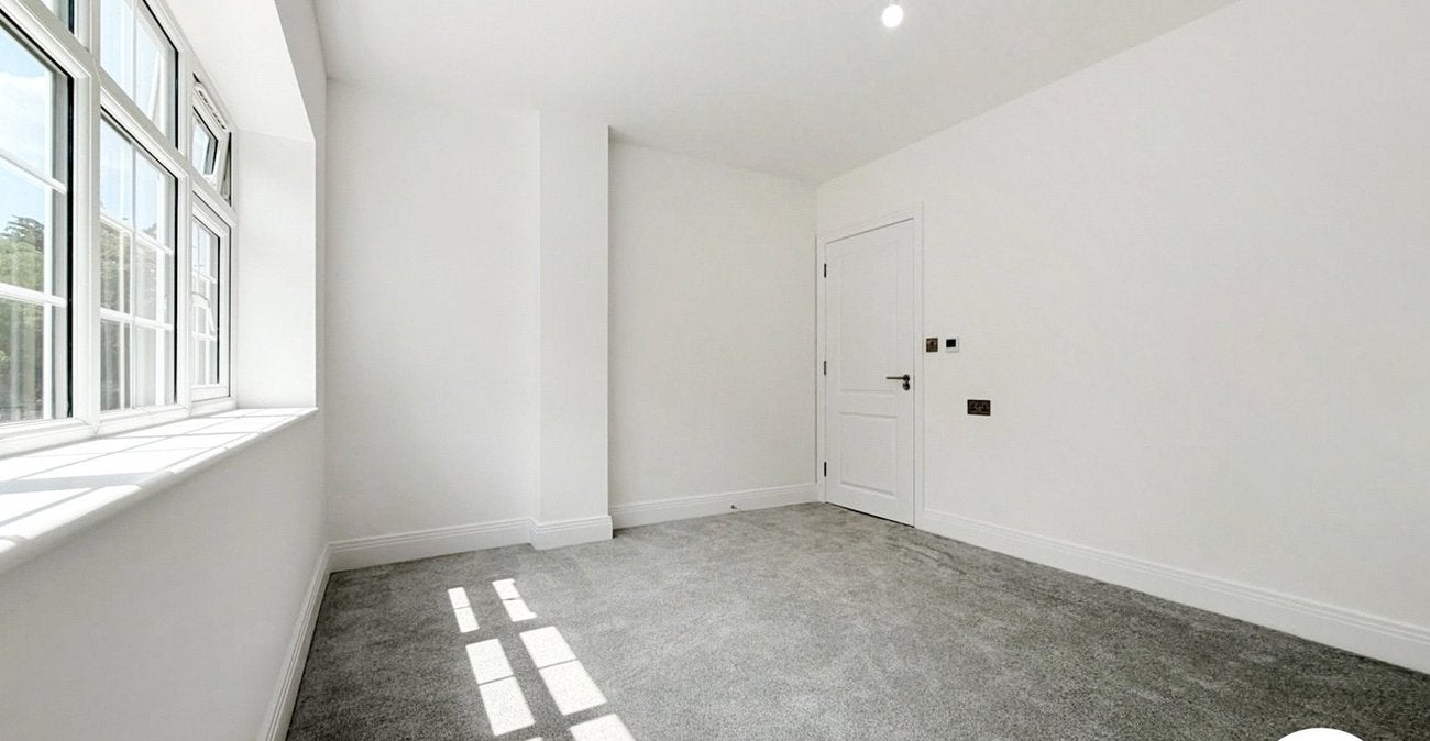 Flat Eaglesfield Road in Greater London