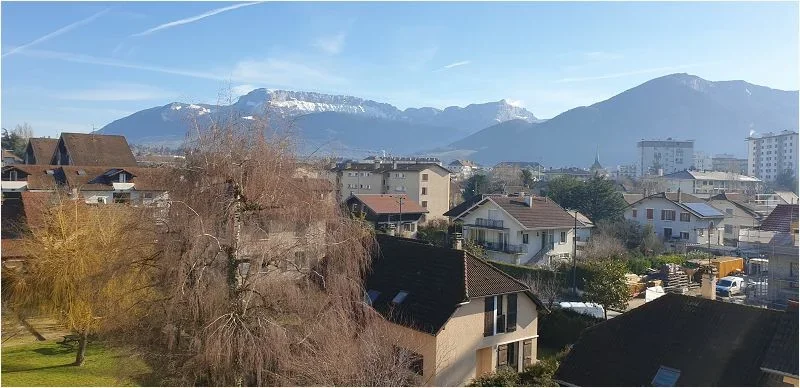 Flat Place du Château in Annecy
