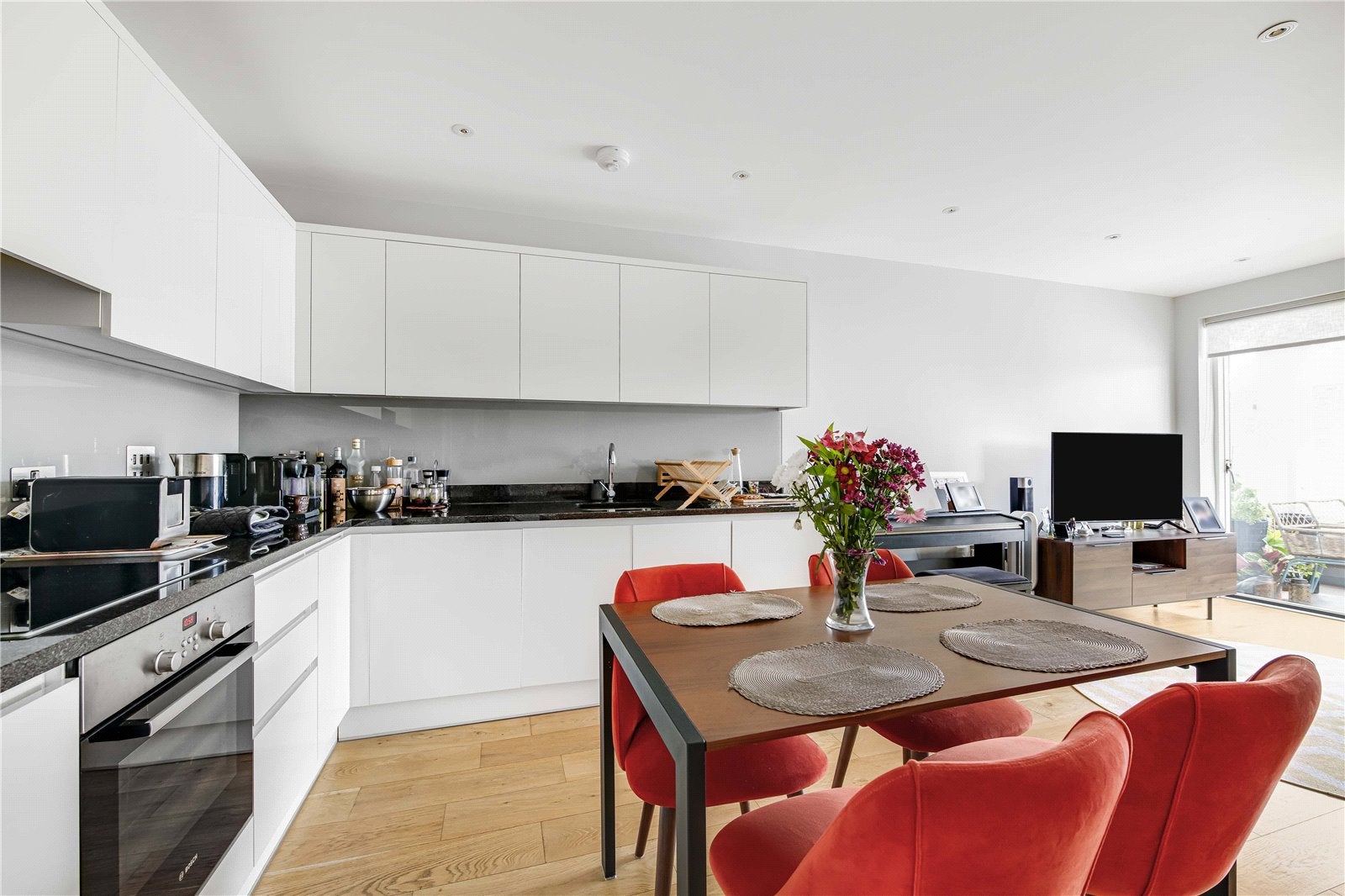 Flat Lillie Road in Greater London