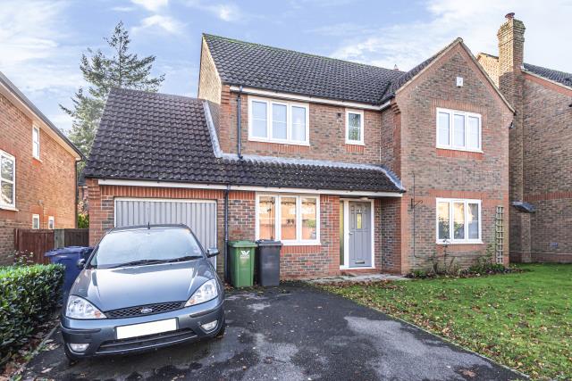 House Lyndon Gardens in High Wycombe Community Board