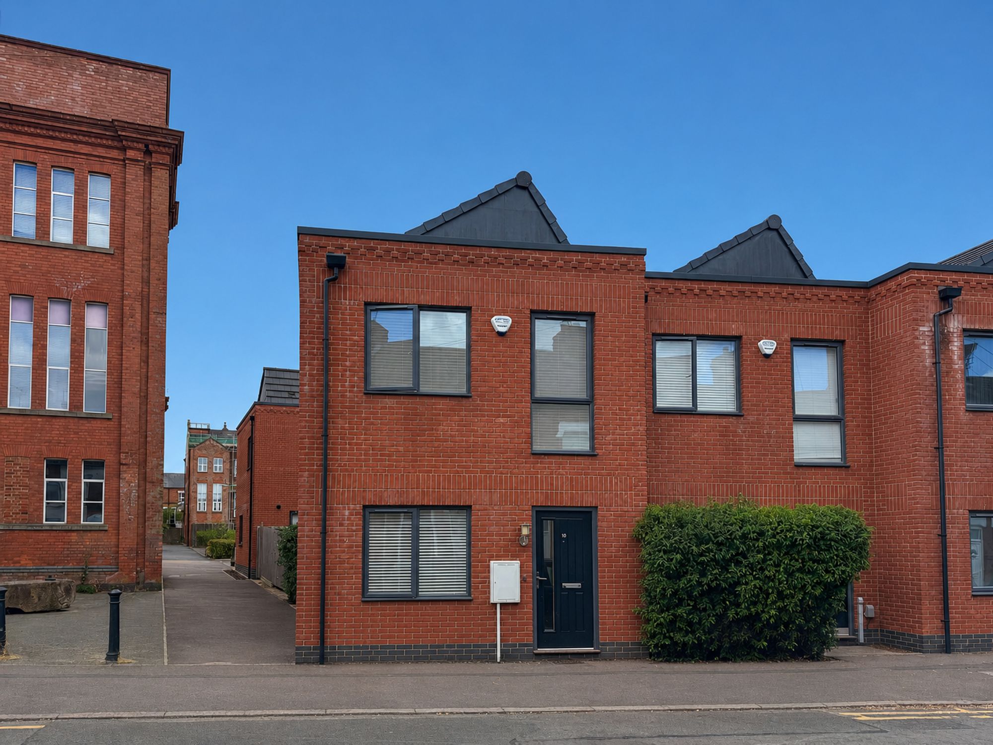 House Wheatsheaf Way in Leicester