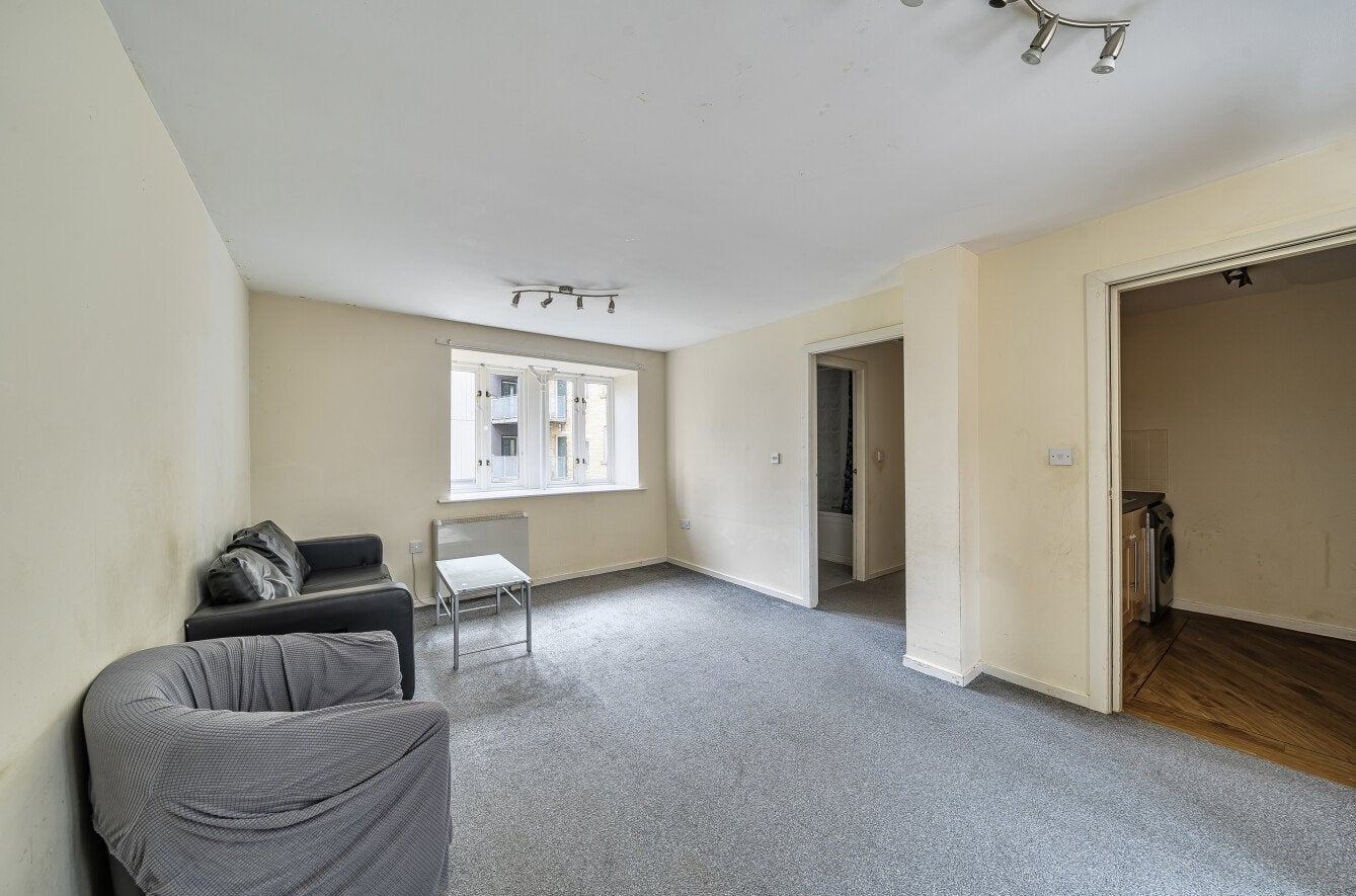 Flat Meanwood Road in Leeds