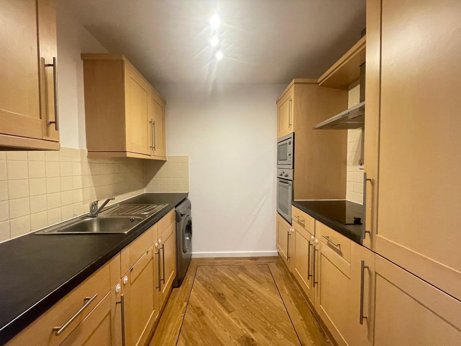 Flat Meanwood Road in Leeds