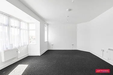 House Dagenham Road in Greater London