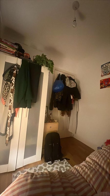 Room The Ridgeway in Greater London