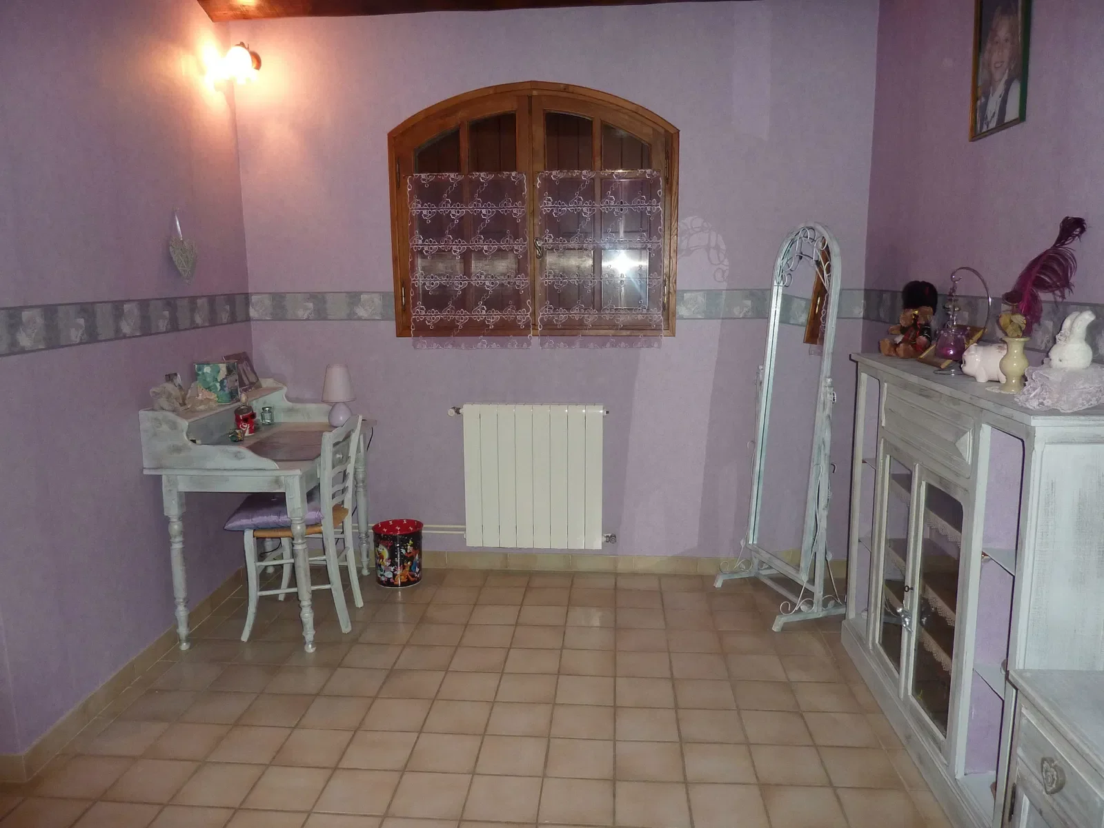 Chambre Rue du Chambon à Saint-Julien-du-Serre