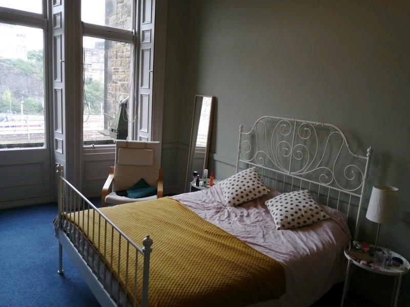 Room Jeffrey Street in City of Edinburgh