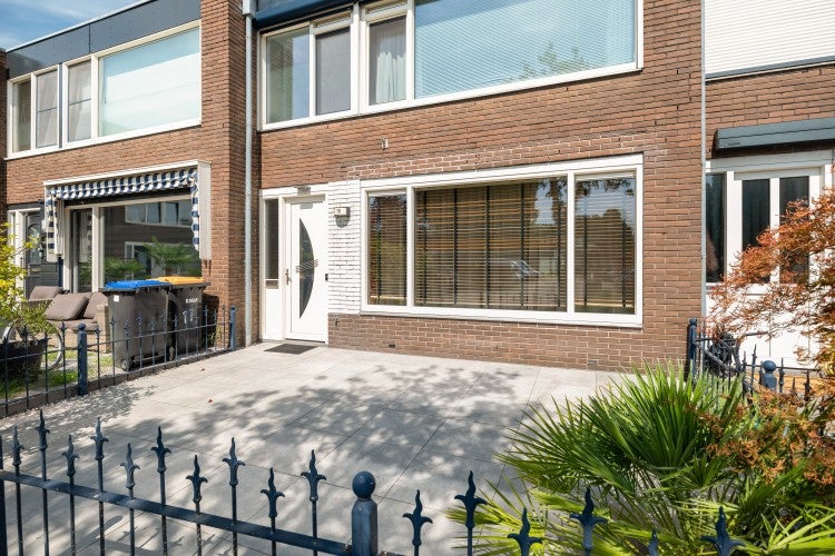 Tussenwoning te koop: Nasahof 16, Ijsselstein