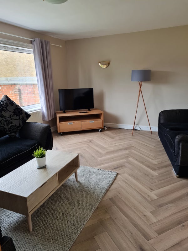 Room Frenton Close in Newcastle upon Tyne