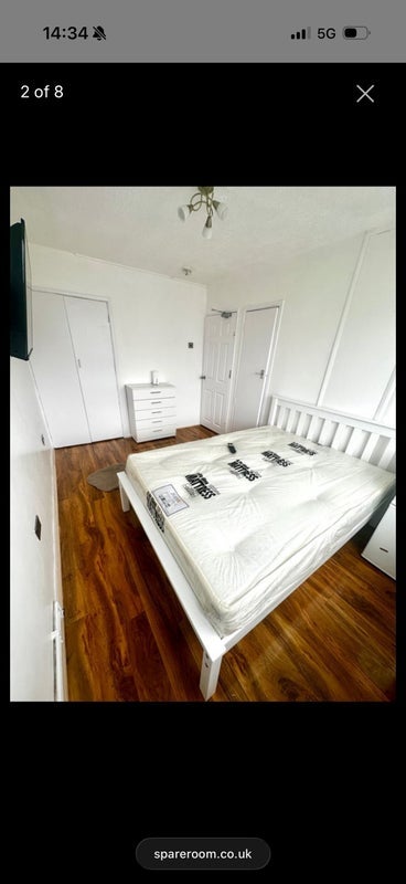 Room Tildesley Road in Greater London
