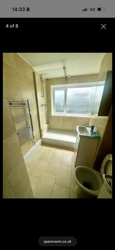 Room Tildesley Road in Greater London