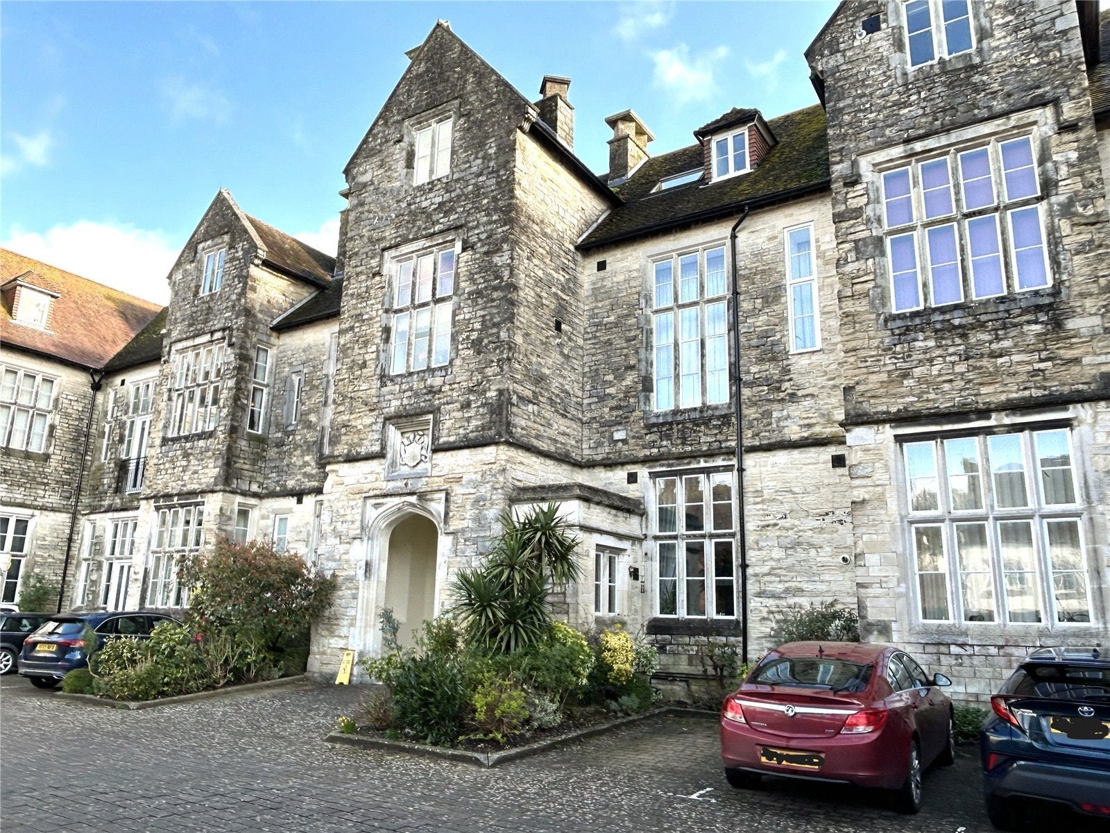 Flat Somerleigh Road in Dorchester