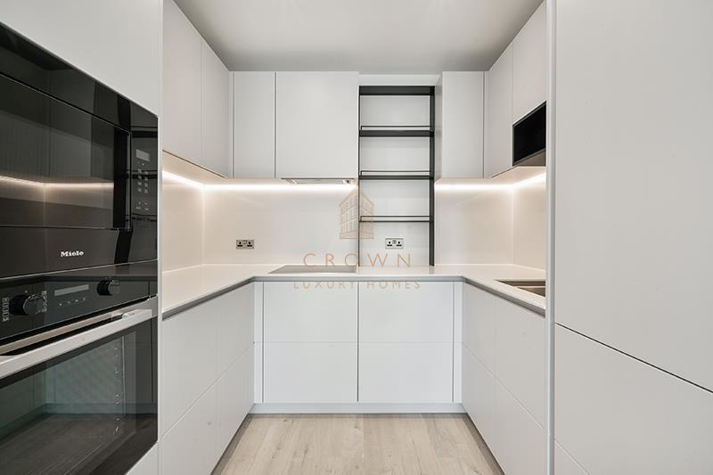 Flat Woodberry Down in Greater London