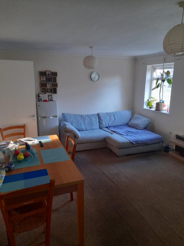 Room Meadow Close in Stratford-on-Avon