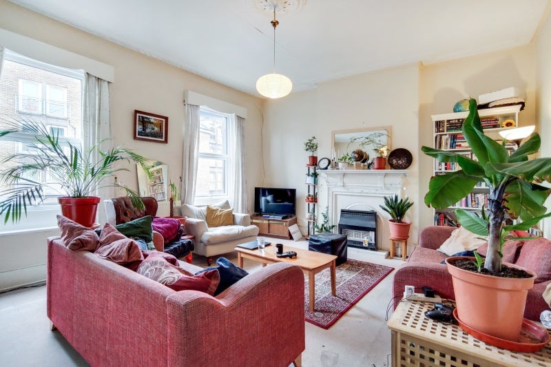 Room Harrow Road in City of Westminster