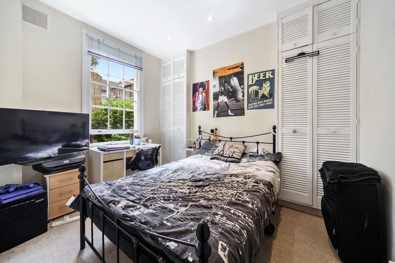 Flat Royal College Street in Greater London