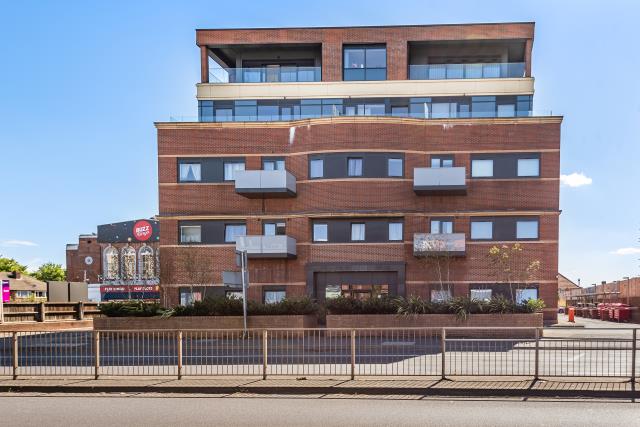 Flat Bath Road in Slough