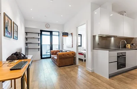 Flat Bath Road in Slough