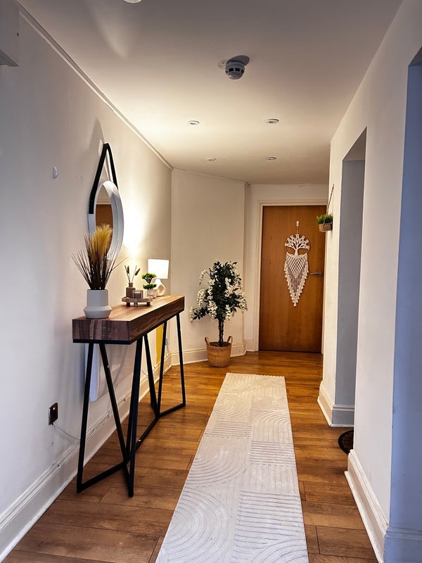 Room Demesne Road in Manchester