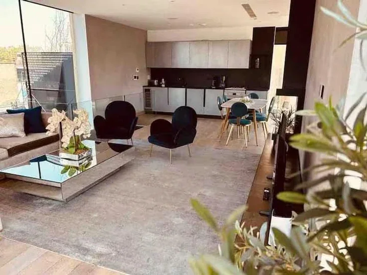 Flat Hoxton Square in Greater London