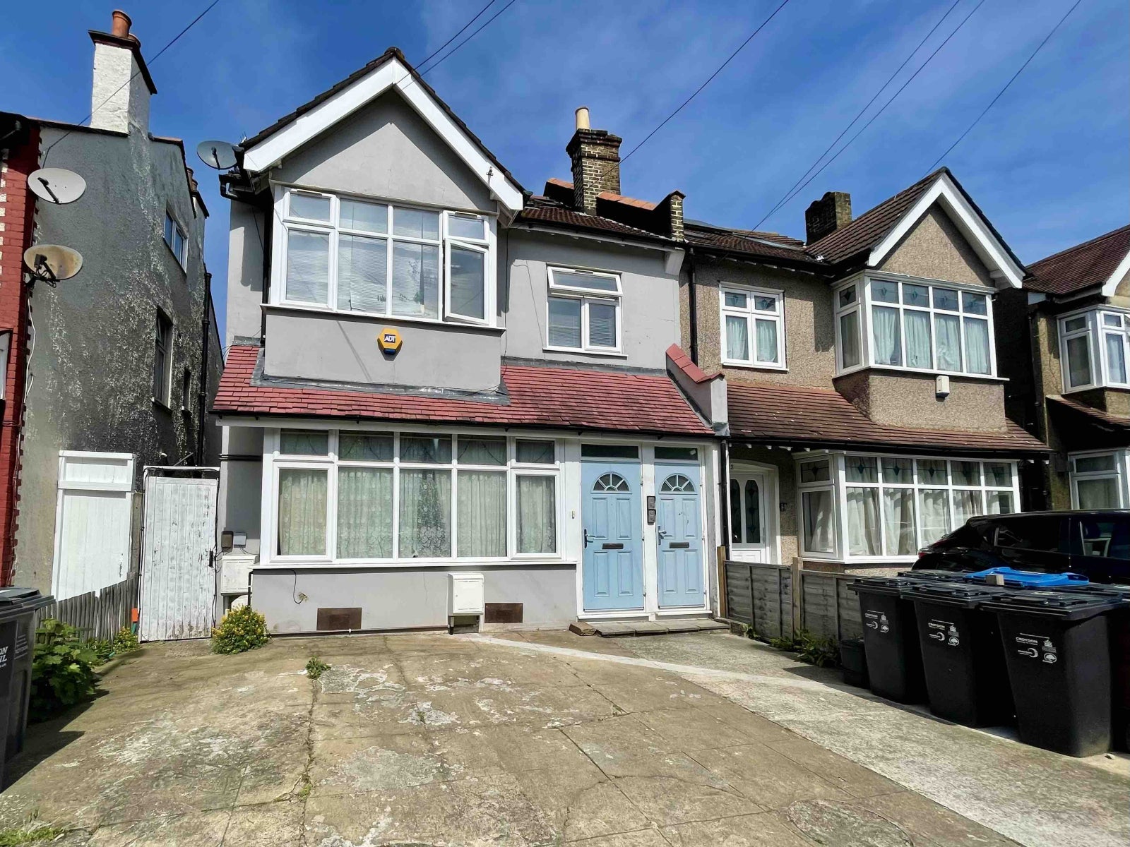 Flat Galpin's Road in London