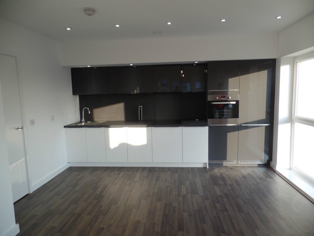 Flat Goodison Boulevard in Doncaster