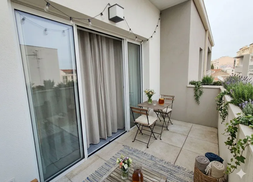 Flat Rue Jean Crespon in Nîmes