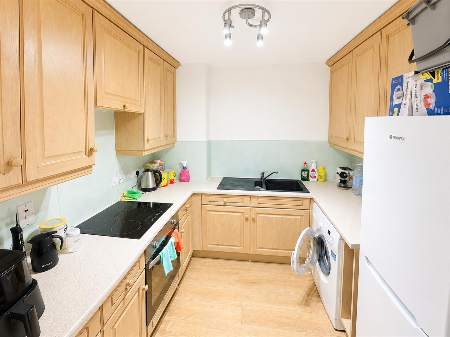 Flat Keele Close in Watford