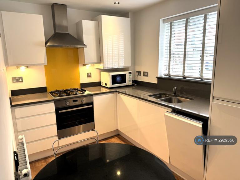 Flat Tanners Way in Birmingham