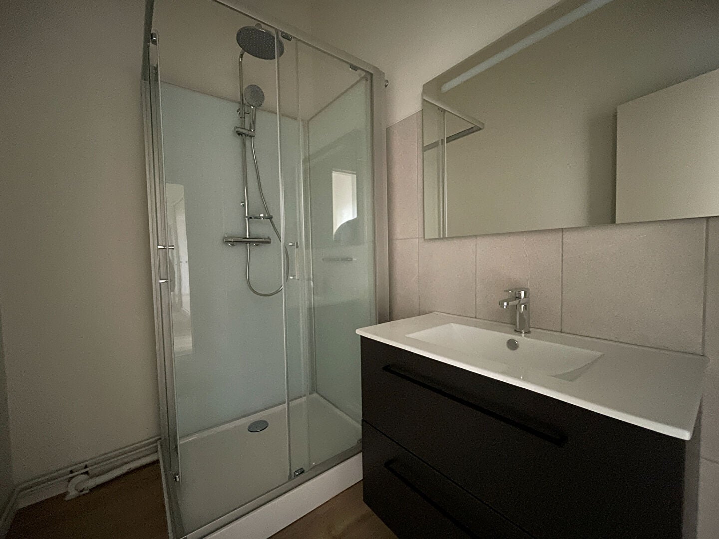 Flat Place Jules Ferry in Thaon-les-Vosges