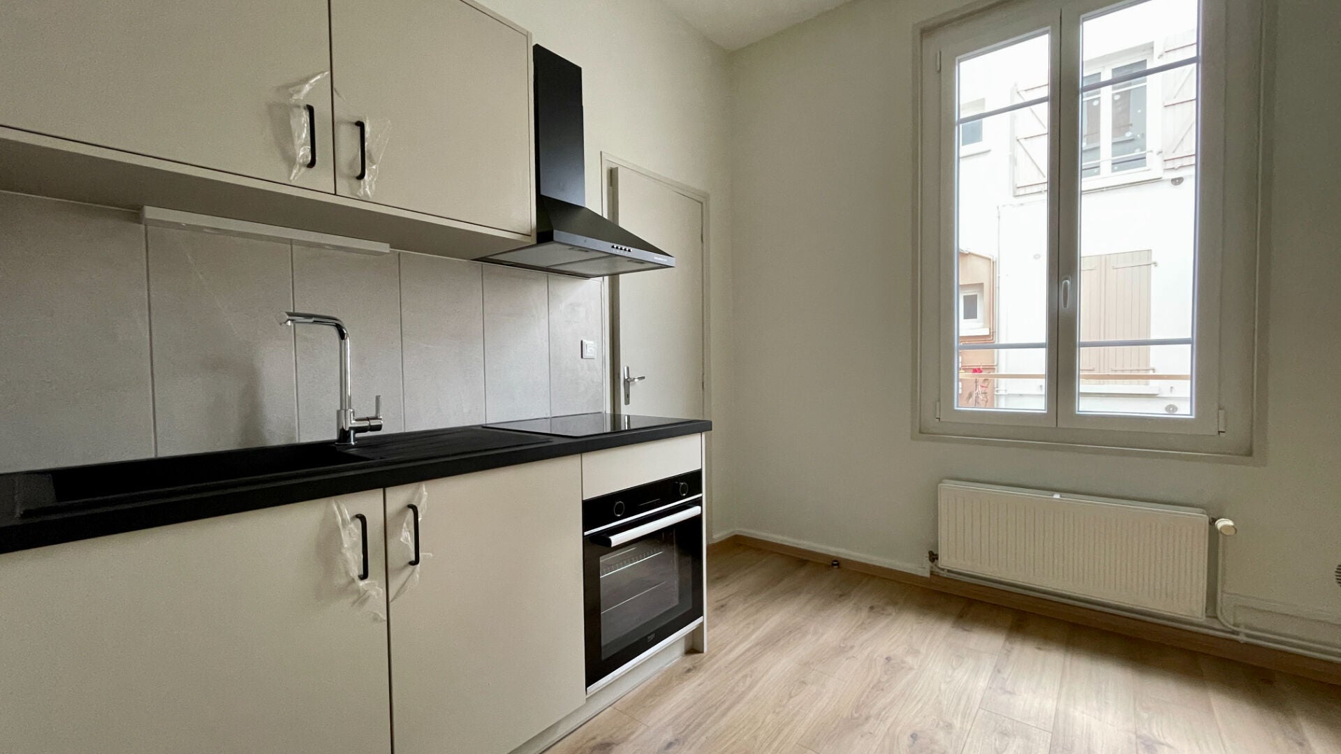 Flat Place Jules Ferry in Thaon-les-Vosges
