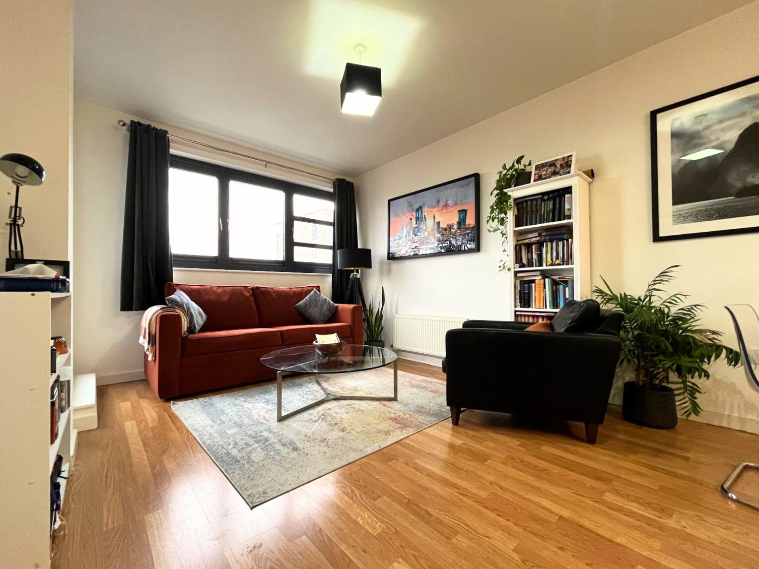 Flat Fawe Street in Greater London